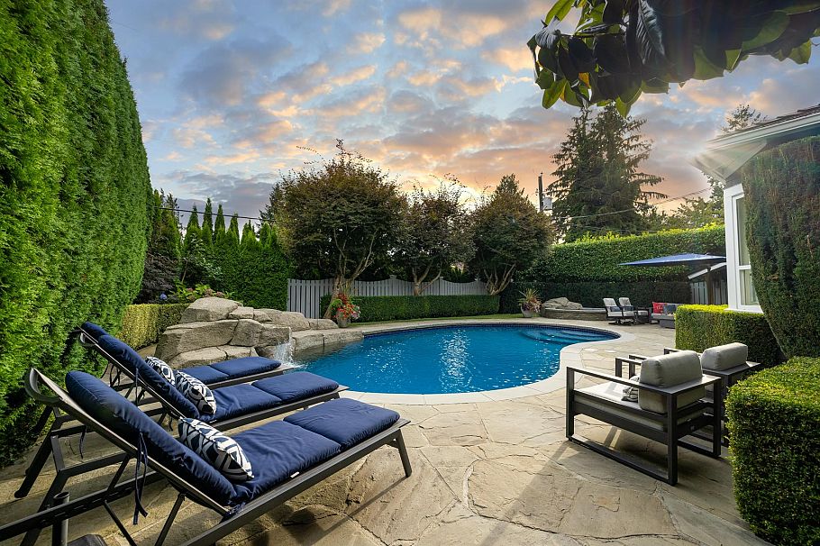 977 Melbourne Avenue North Vancouver, BC - 16
