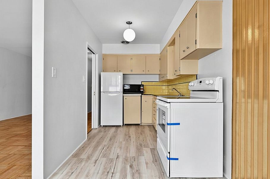 105 1879 Barclay Street Vancouver, BC - 11