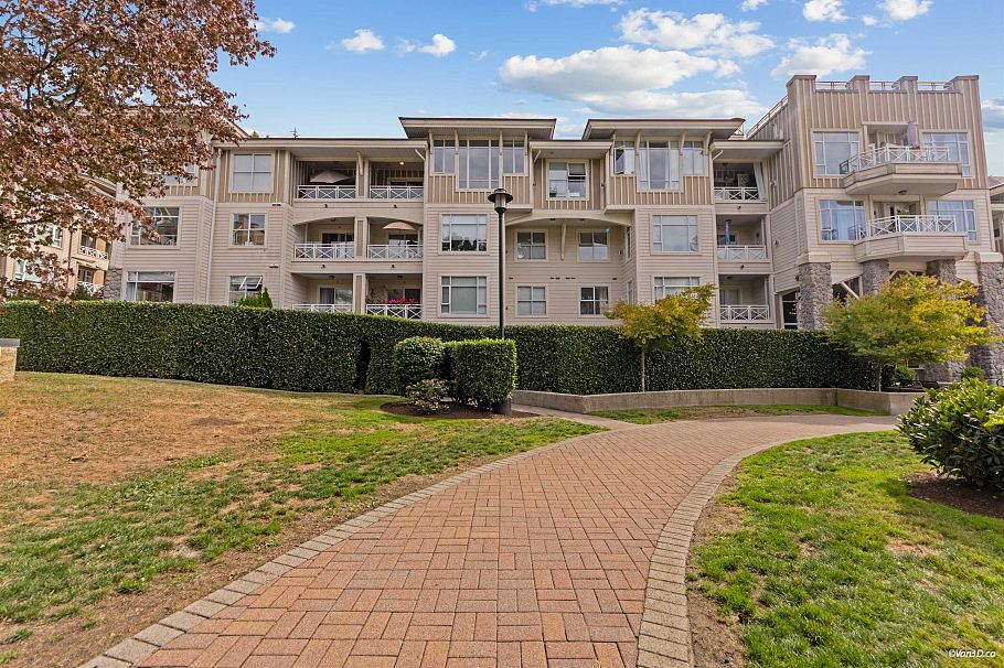405 3625 Windcrest Drive North Vancouver, BC - 26