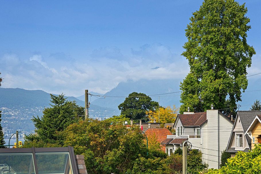 1885 Macdonald Street Vancouver, BC - 36