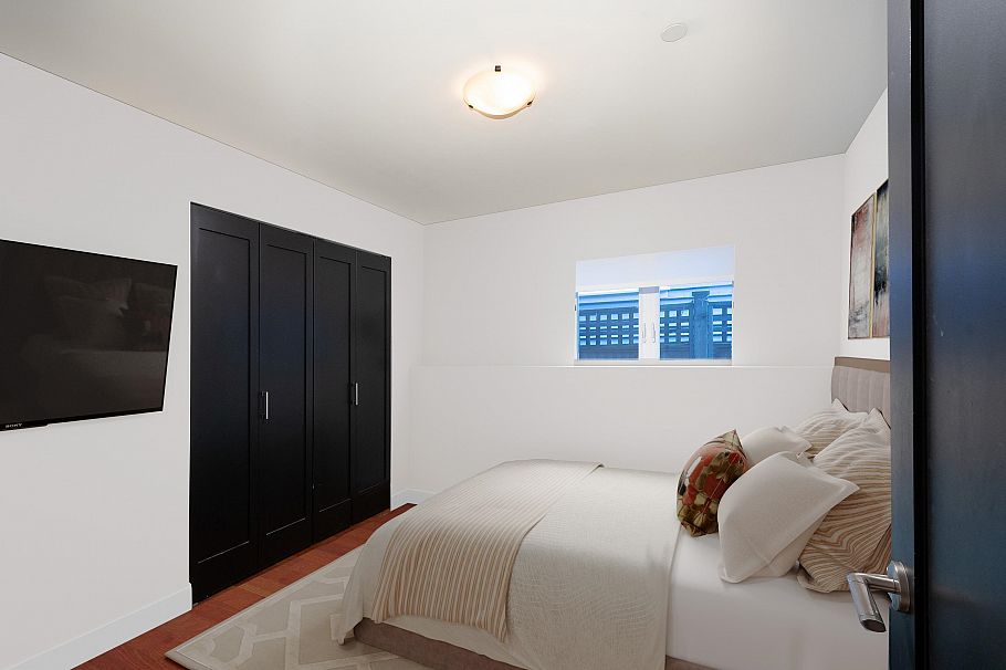 1931 E 7th Avenue Vancouver, BC - 10