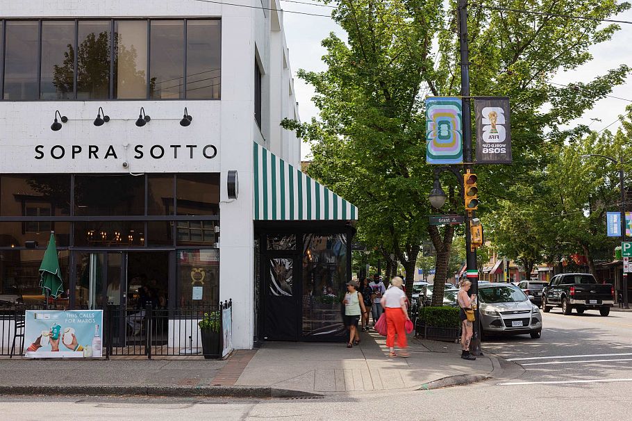 2066 E 1st Avenue Vancouver, BC - 27