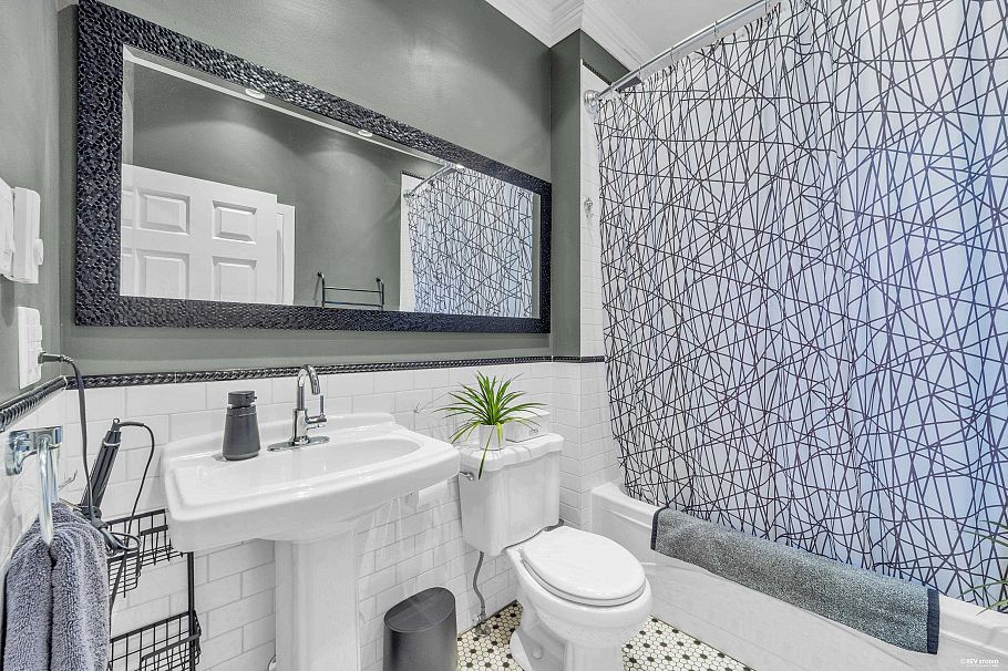 2317 Graveley Street Vancouver, BC - 13