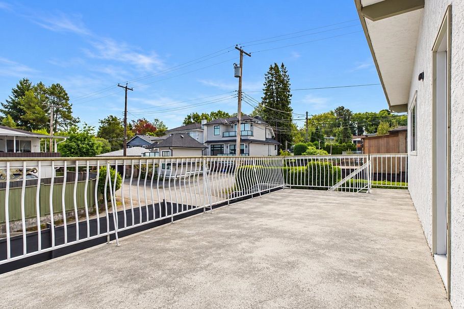 3326 Slocan Street Vancouver, BC - 8