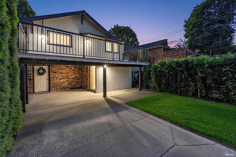 2317 Graveley Street Vancouver, BC - 24