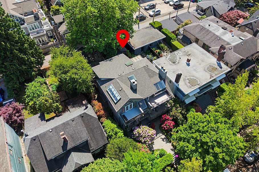 1868 W 15th Avenue Vancouver, BC - 27