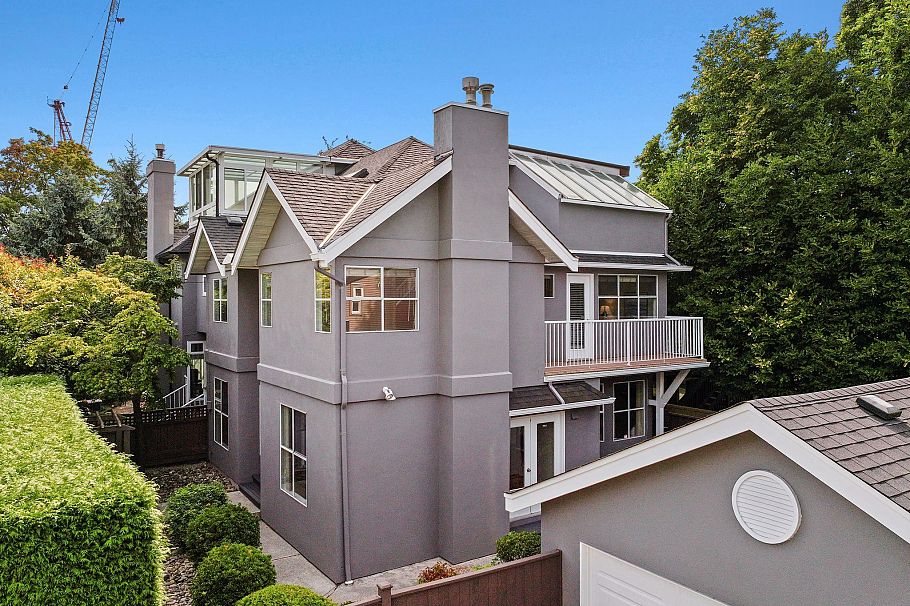 1885 Macdonald Street Vancouver, BC - 32