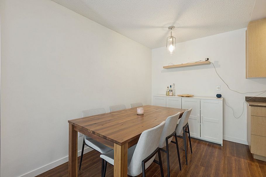 204 1155 Ross Rd North Vancouver, BC - 17