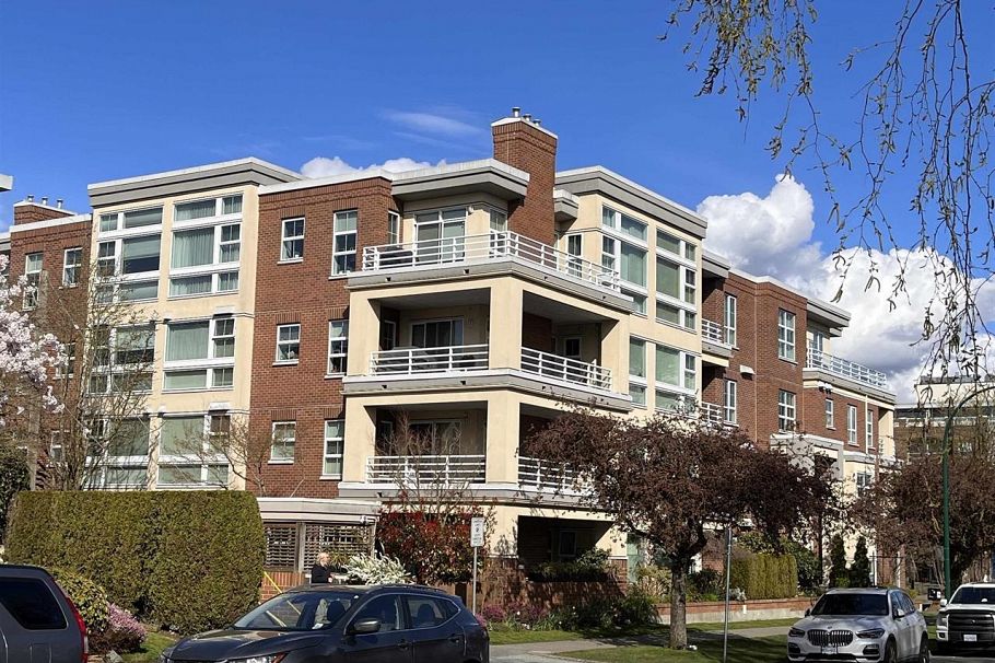 214 2105 W 42nd Avenue Vancouver, BC - 1