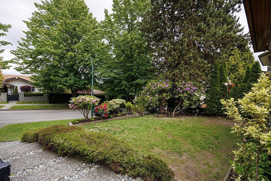 2220 W 32nd Avenue Vancouver, BC - 4