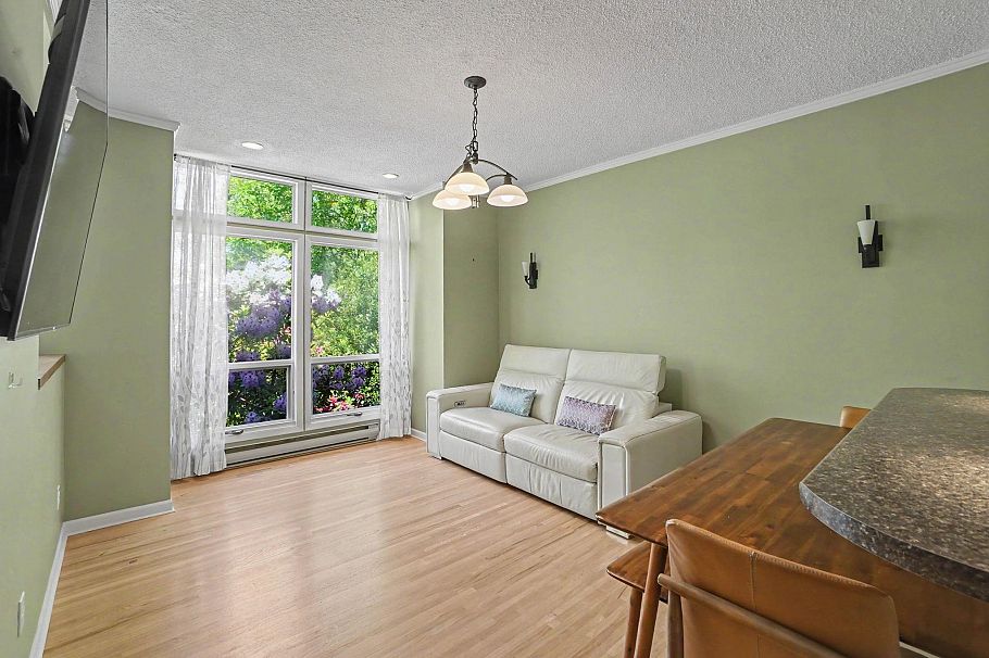 1868 W 15th Avenue Vancouver, BC - 6