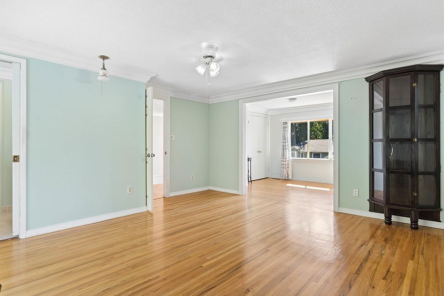 788 E 26th Street North Vancouver, BC - 24