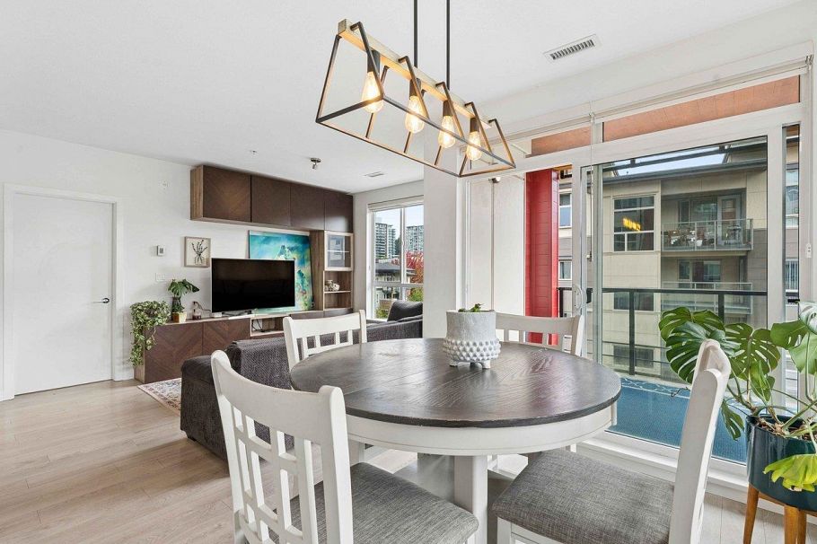 405 3581 Ross Drive Vancouver, BC - 11