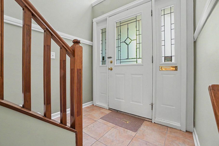 1868 W 15th Avenue Vancouver, BC - 4