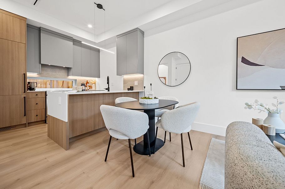 2545 E 2nd Avenue Vancouver, BC - 12