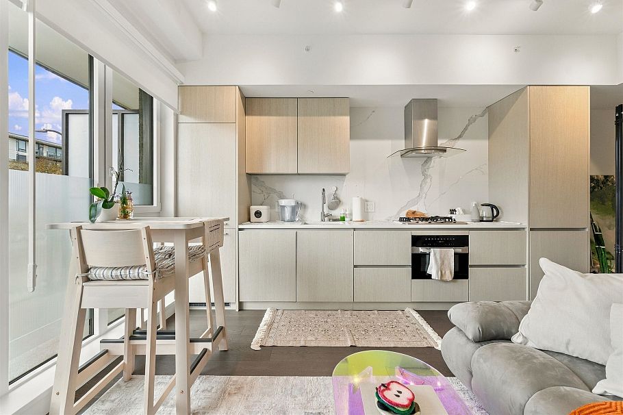 205 5168 Cambie Street Vancouver, BC - 6