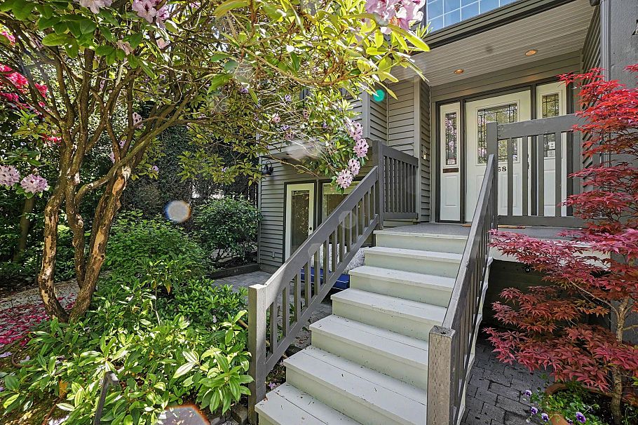 1868 W 15th Avenue Vancouver, BC - 3