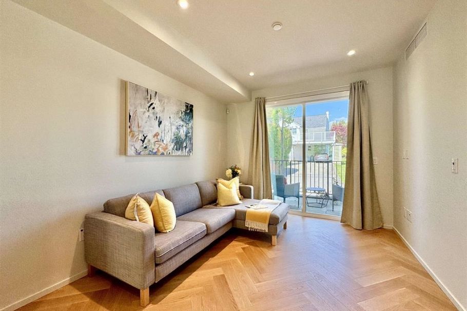 173 805 W 49th Avenue Vancouver, BC - 3