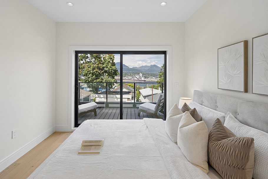 2 2815 Trinity Street Vancouver, BC - 20