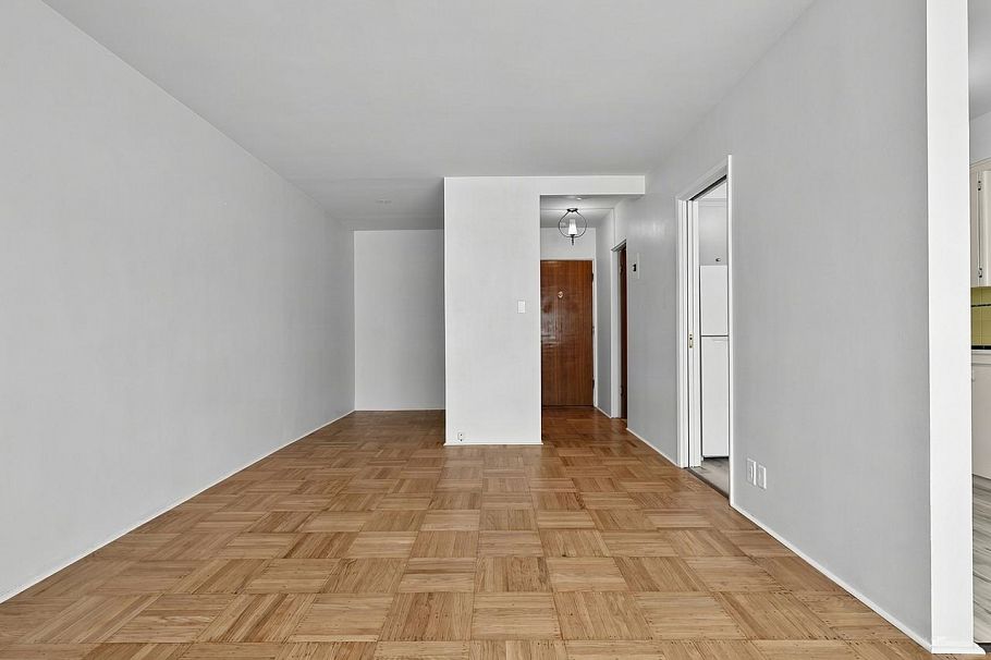 105 1879 Barclay Street Vancouver, BC - 15