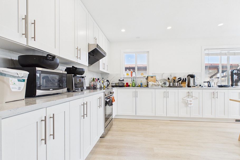 3326 Slocan Street Vancouver, BC - 35
