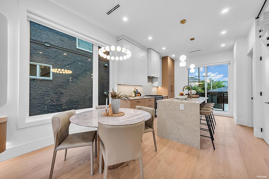 3155 E. 52nd Avenue Vancouver, BC - 13