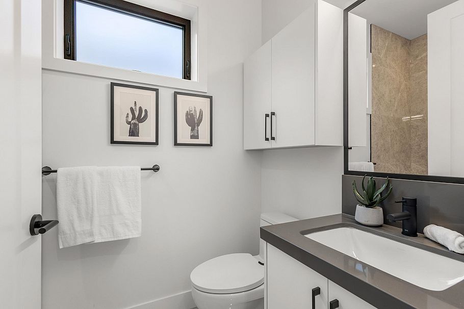 1 3873 W 22nd Avenue Vancouver, BC - 26