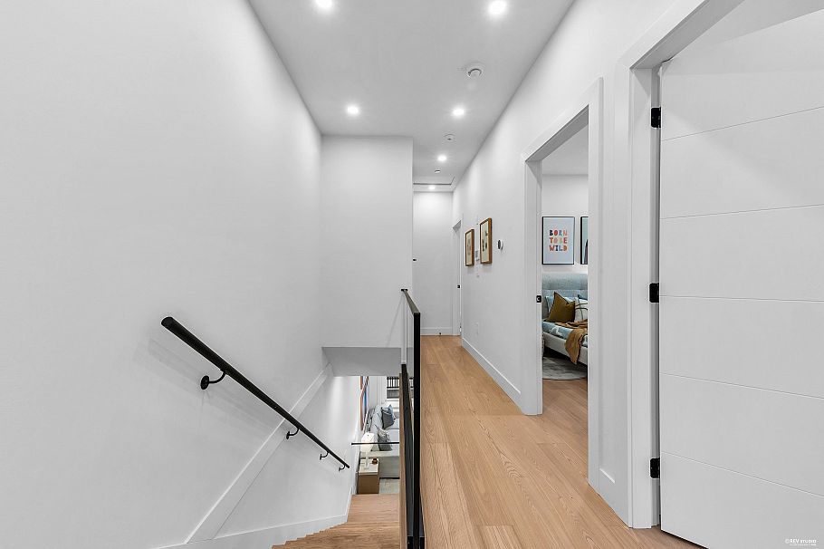 3155 E. 52nd Avenue Vancouver, BC - 27