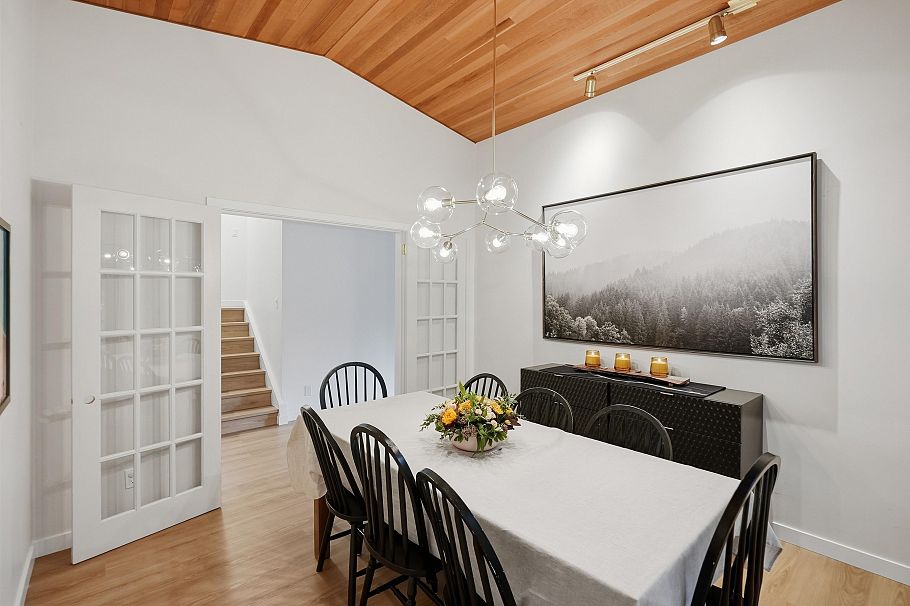 2207 Tanager Place North Vancouver, BC - 18