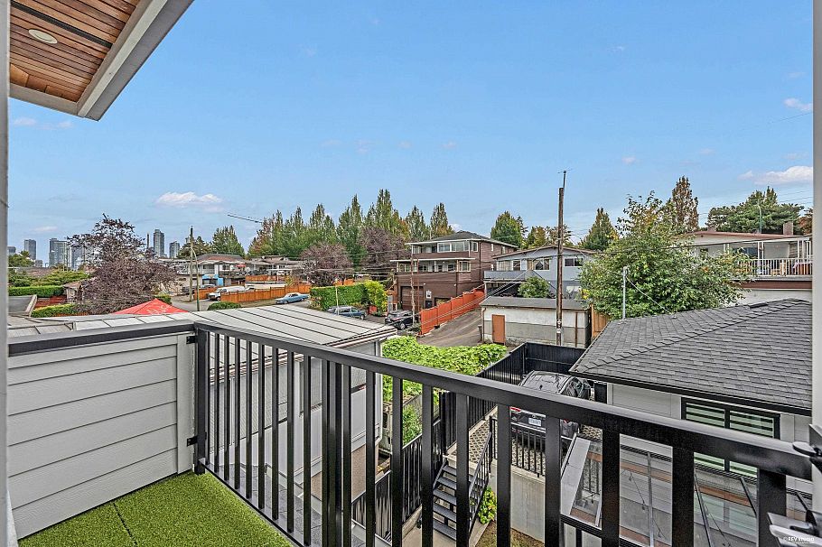 3180 Graveley Street Vancouver, BC - 23