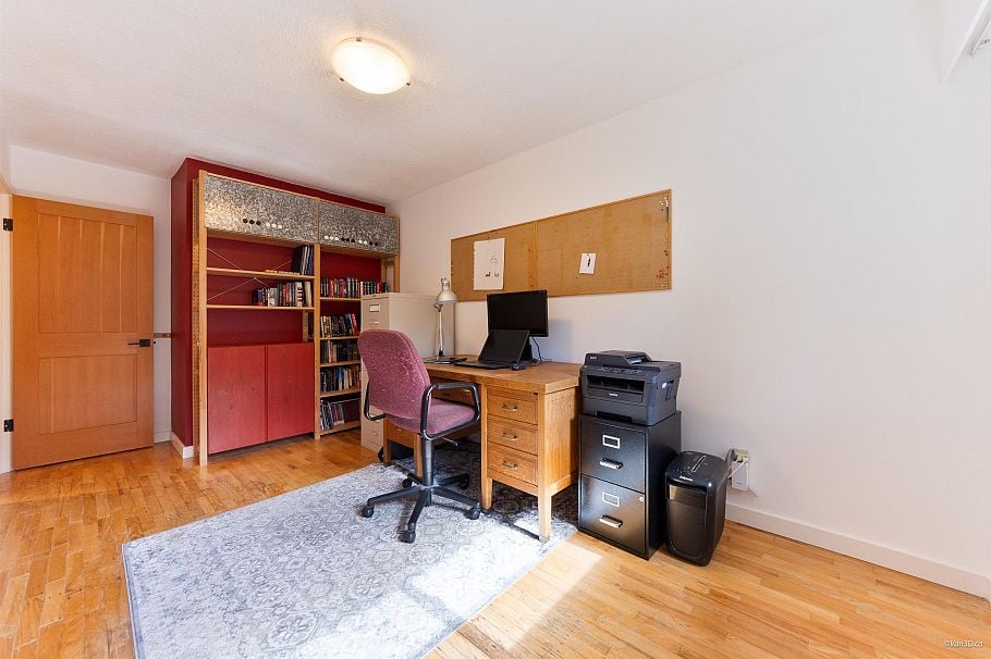 4482 Cove Cliff Road North Vancouver, BC - 25
