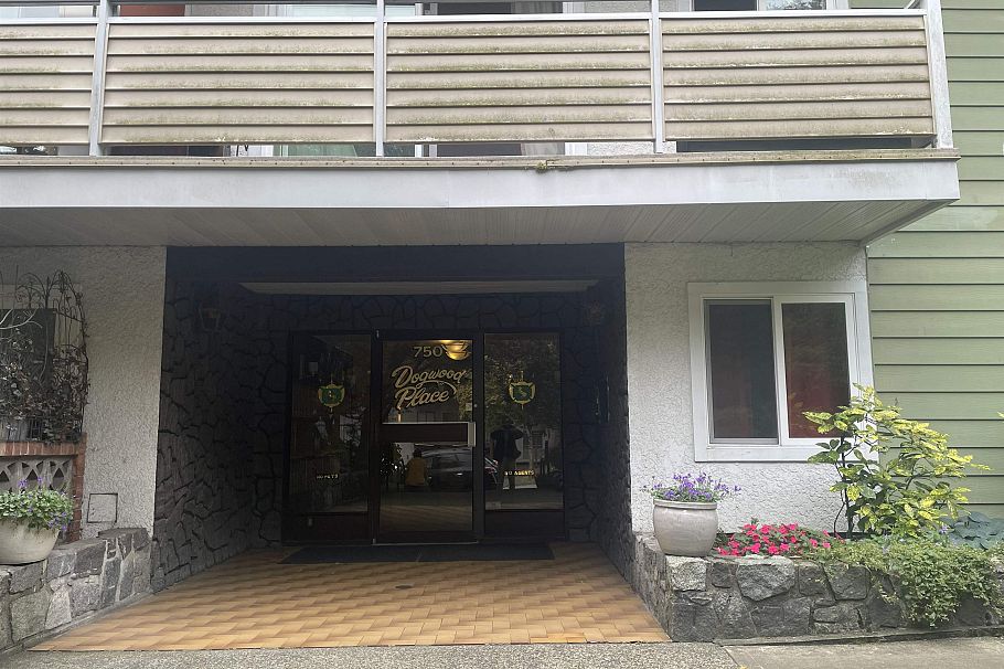 210 750 E 7th Avenue Vancouver, BC - 1