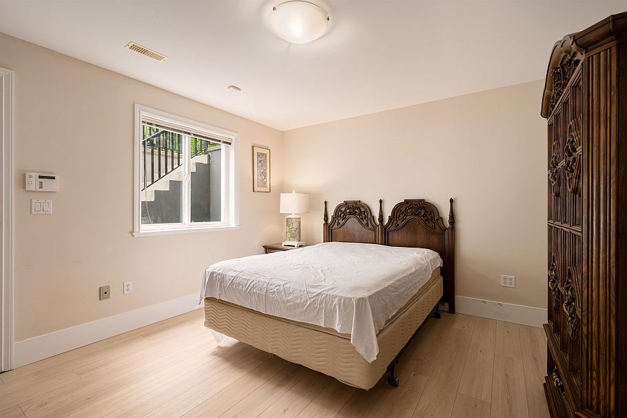 2087 W 18th Avenue Vancouver, BC - 28