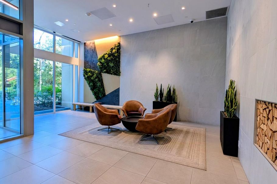 2704 1401 Hunter Street North Vancouver, BC - 18