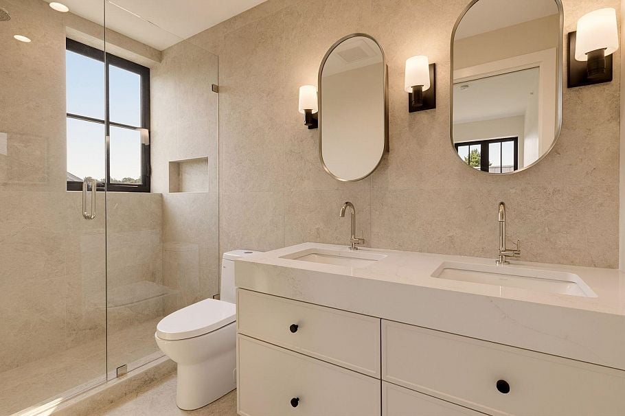 1 3185 Vine Street Vancouver, BC - 14