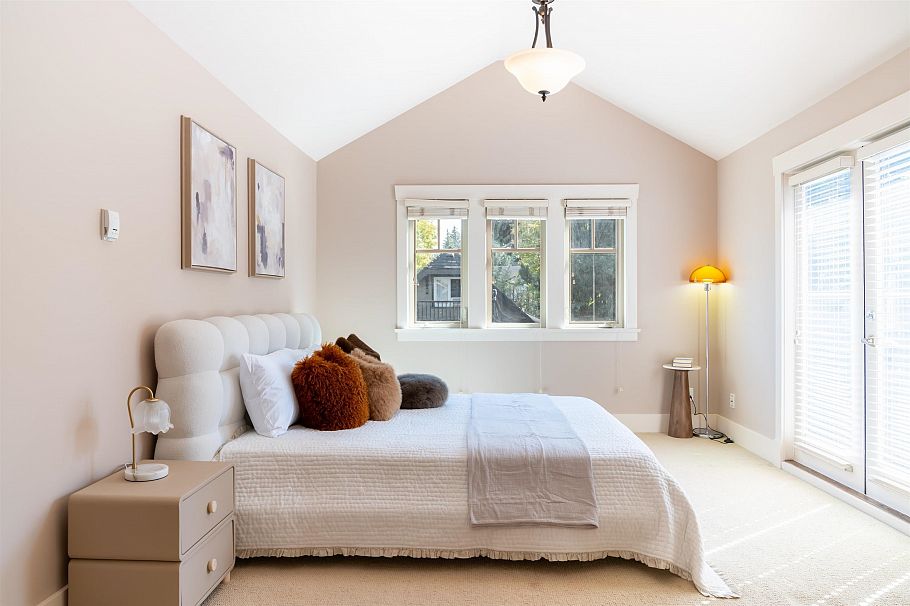 208 W 13th Avenue Vancouver, BC - 7