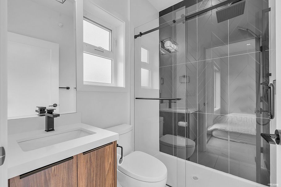 3180 Graveley Street Vancouver, BC - 25