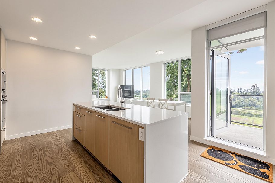 909 3533 Ross Drive Vancouver, BC - 18