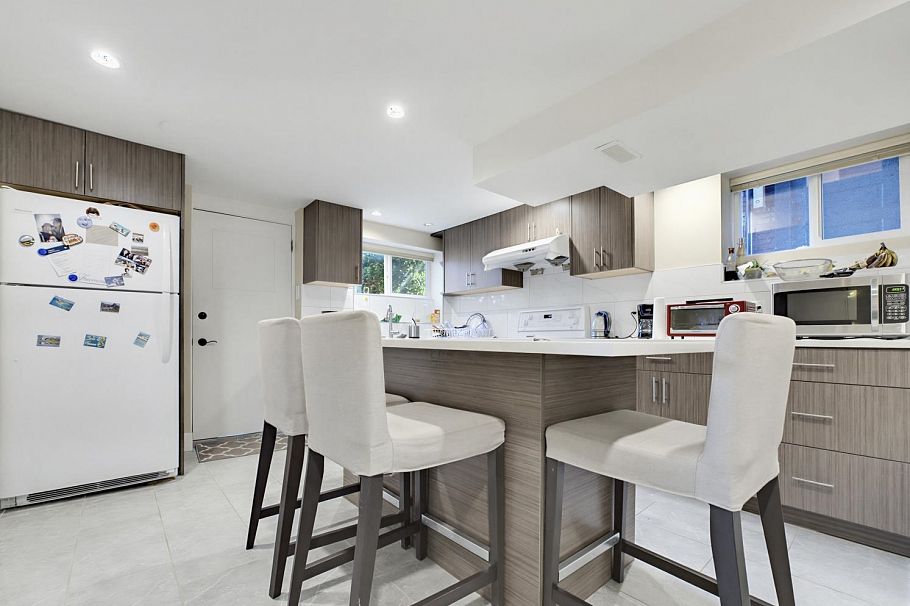 1280 E 27th Avenue Vancouver, BC - 12