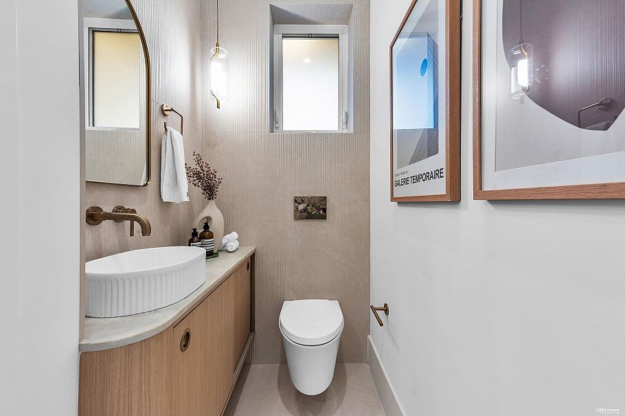 3155 E. 52nd Avenue Vancouver, BC - 19