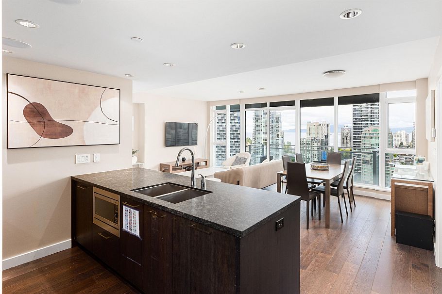2602 1372 Seymour Street Vancouver, BC - 1