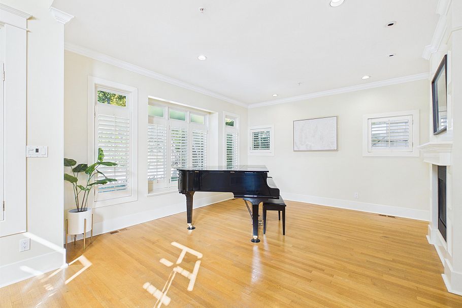 4420 Collingwood Street Vancouver, BC - 3