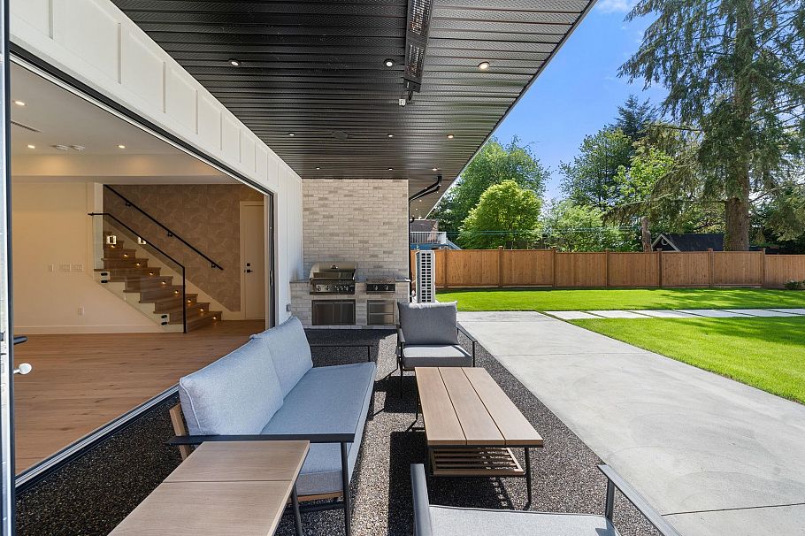 1511 Burrill Avenue North Vancouver, BC - 37