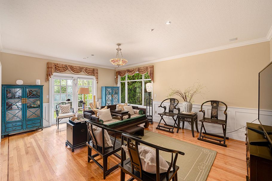 2087 W 18th Avenue Vancouver, BC - 9