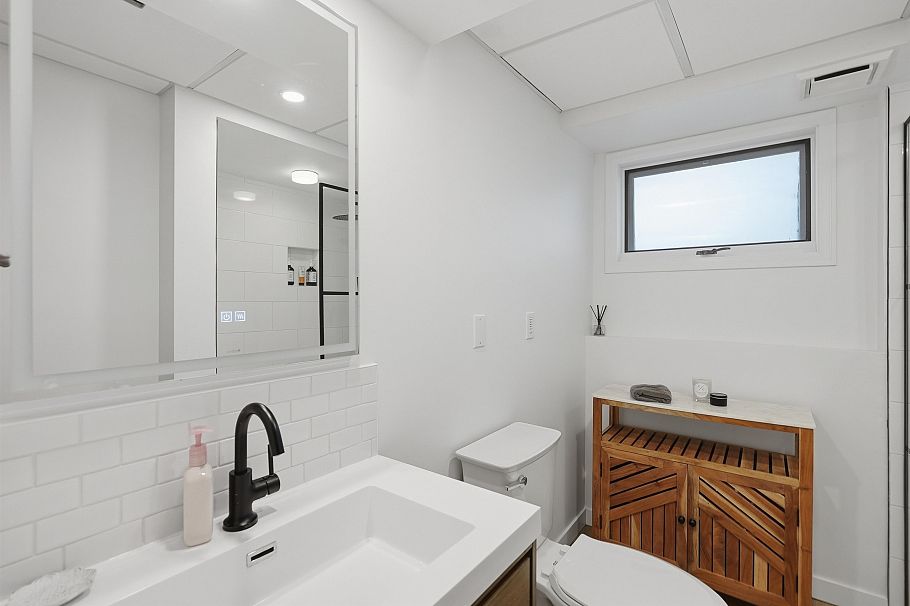 2207 Tanager Place North Vancouver, BC - 29