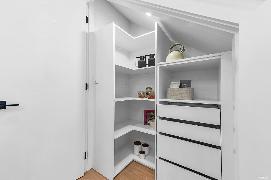 3155 E. 52nd Avenue Vancouver, BC - 18