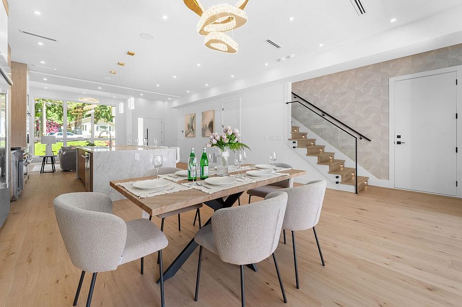 1511 Burrill Avenue North Vancouver, BC - 14