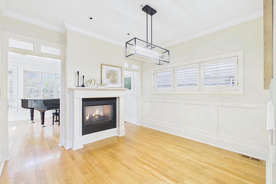 4420 Collingwood Street Vancouver, BC - 4