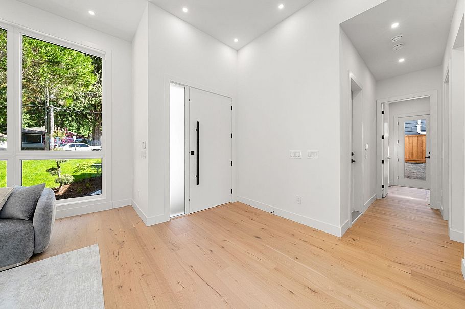 1511 Burrill Avenue North Vancouver, BC - 5