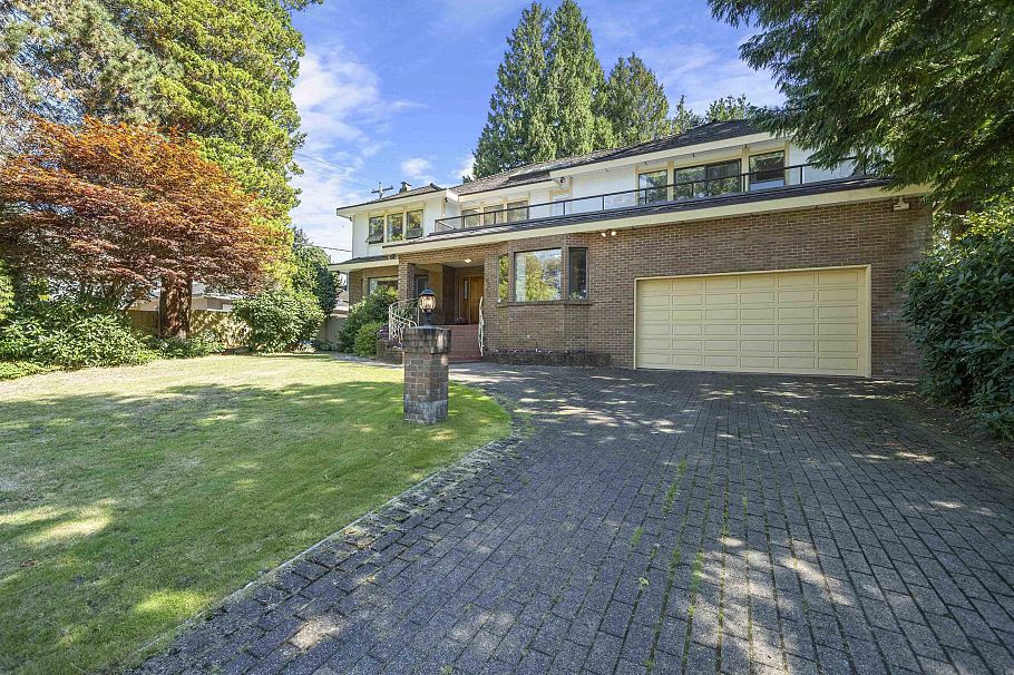 6668 Selkirk Street Vancouver, BC - 2